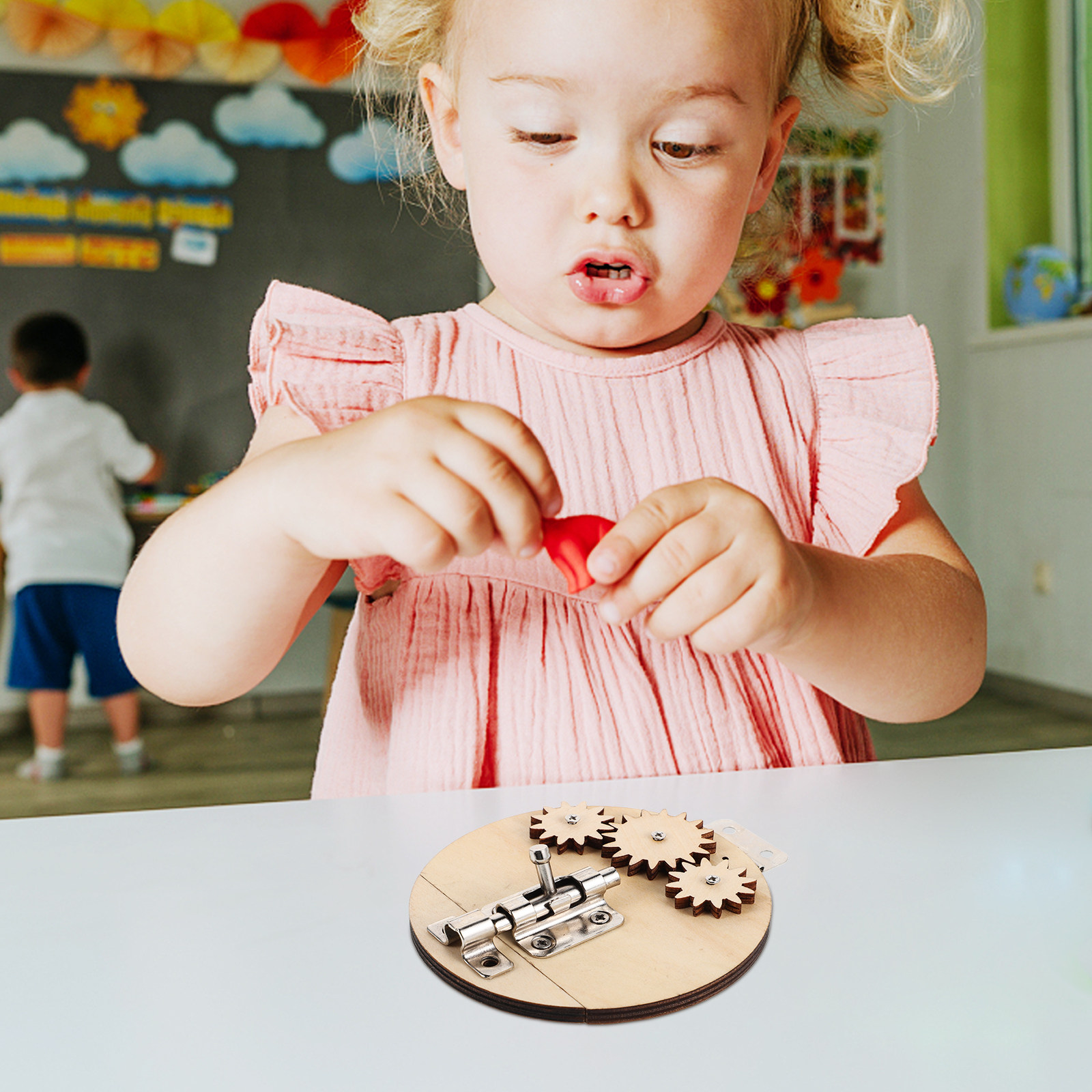 ชุดกระดานกิจกรรมเสริมพัฒนาการเ - Montessori Wooden Busy Board Toddler บทวิจารณ์และราคา